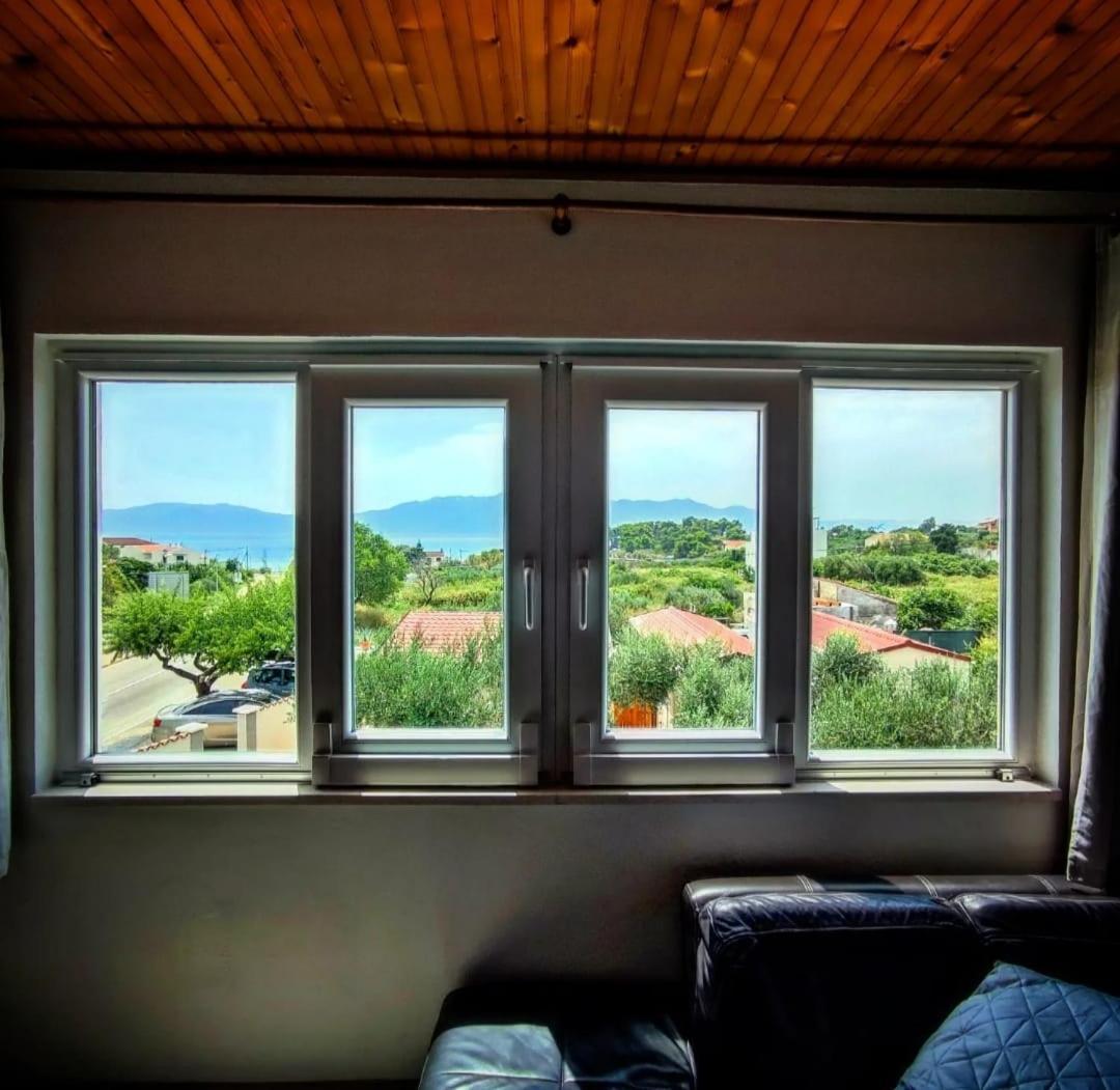 Manora Sucuraj 2 Bedroom Apartment Eksteriør billede